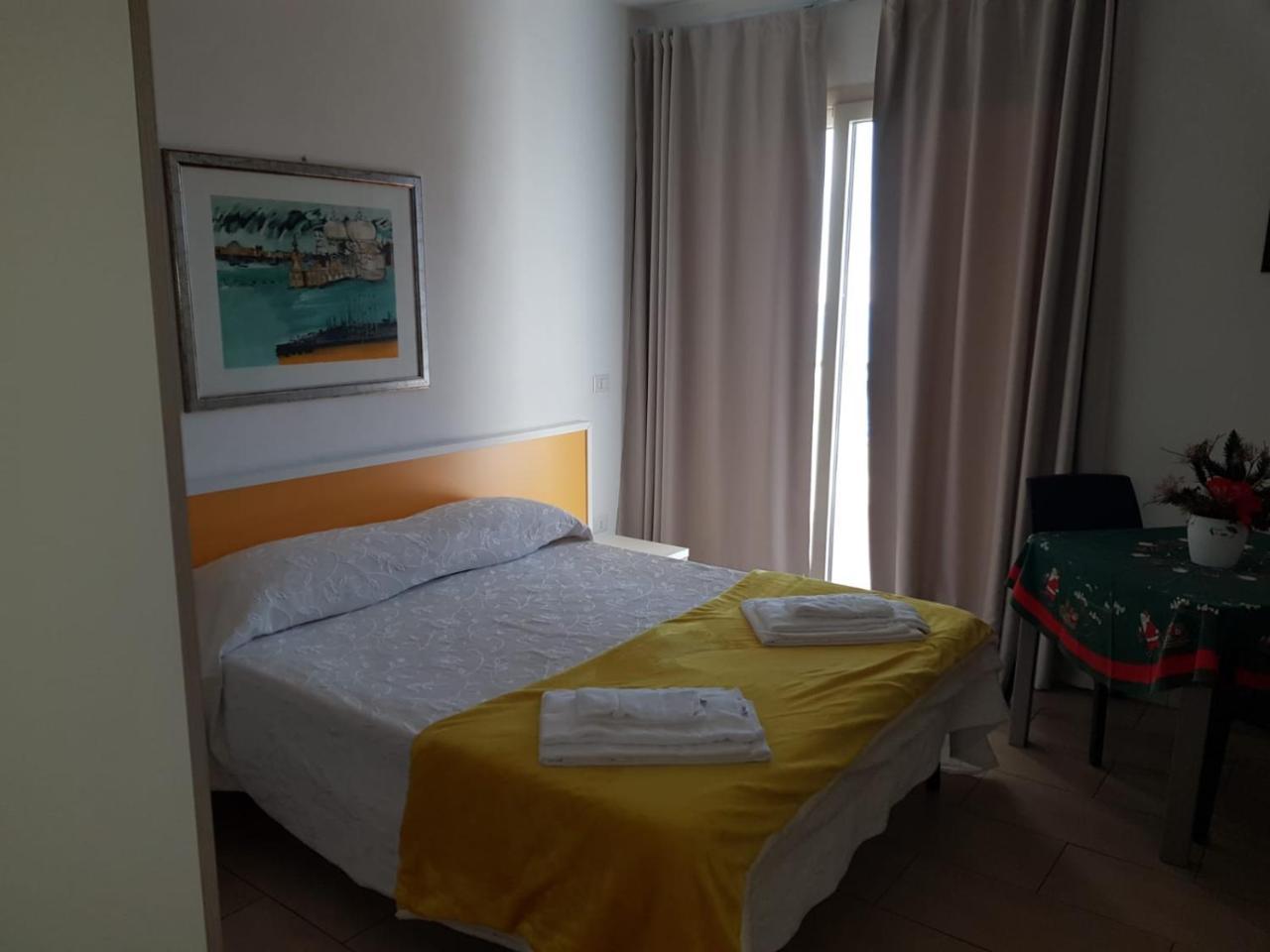 Bed and Breakfast La Nave Sul Mare Di Taormina à Letojanni Extérieur photo