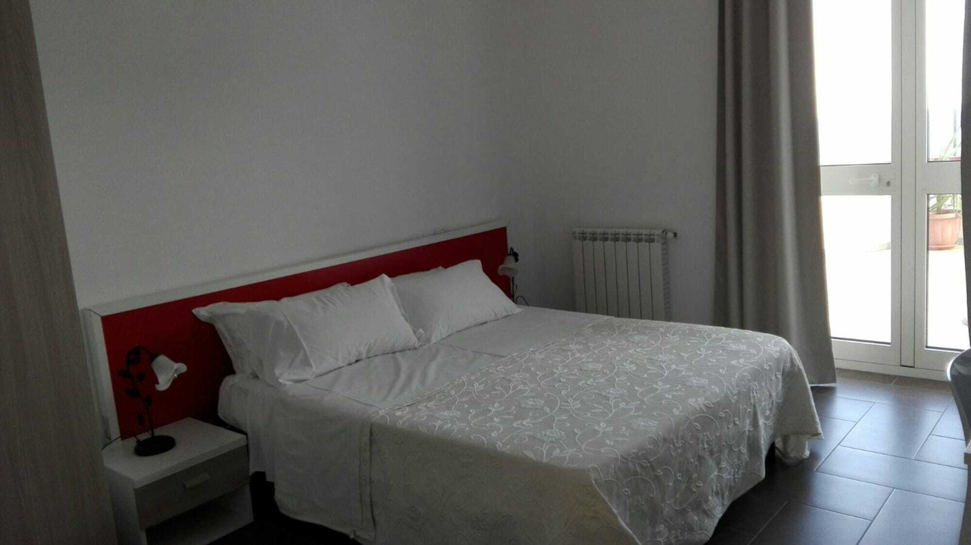 Bed and Breakfast La Nave Sul Mare Di Taormina à Letojanni Extérieur photo